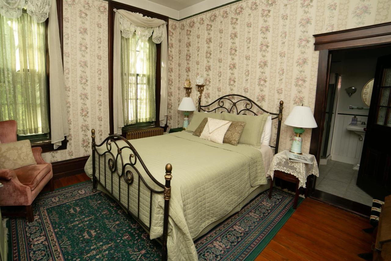 ווסט צ'סטר Faunbrook Bed & Breakfast (Adults Only) חדר תמונה